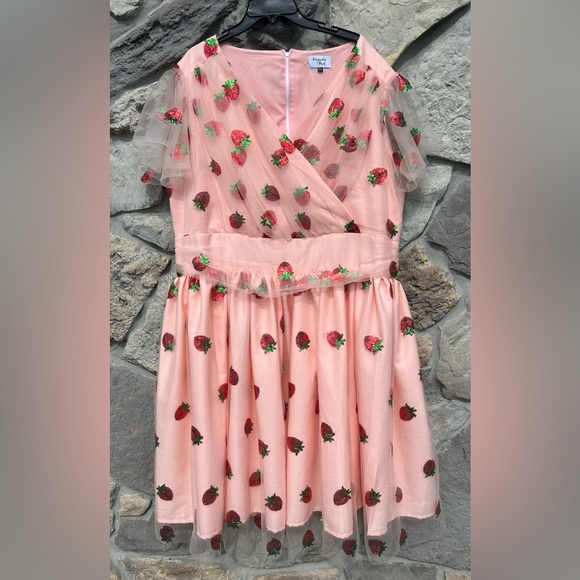 Magnolia Park Sequin Strawberry Dress Pink Sz 5XL Strawberry Shortcake Cosplay - Picture 1 of 5